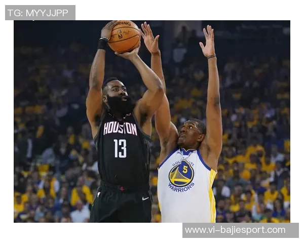 前爵士双煞戈贝尔米切尔赛场趣味互动赌现金引发球迷热议 前爵士双煞戈贝尔米切尔赛场趣味互动赌现金引发球迷热议