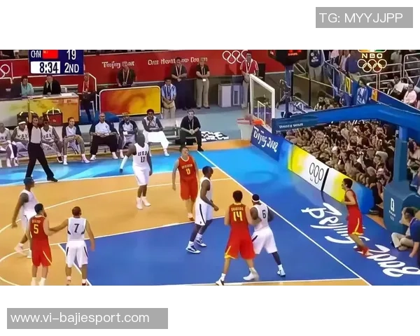 国足模仿男篮模式引发担忧男篮从巅峰跌入低谷的启示