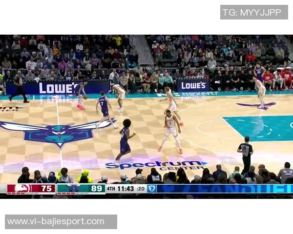 新秀卡尔克布伦纳半场表现抢眼2中2斩获8分3篮板1抢断1盖帽 新秀卡尔克布伦纳半场表现抢眼2中2斩获8分3篮板1抢断1盖帽