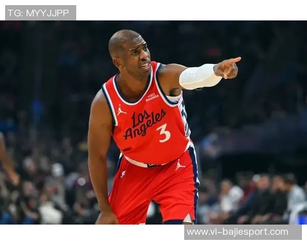 快船赢球却气氛沉闷保罗多次尝试激活球队氛围未果